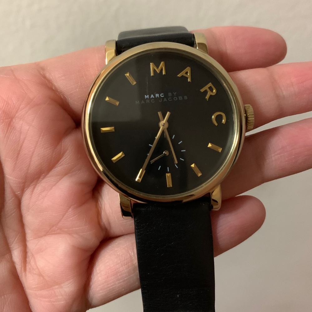 Marc Jacobs Watch - Picture 3 of 9
